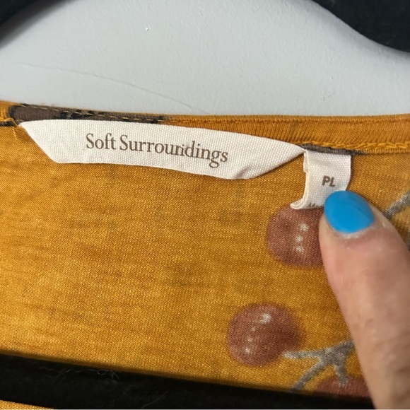 Soft Surroundings Embroidered Top PL - Picture 6 of 8